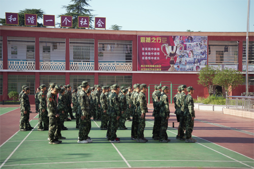 专门教育的教育优势-艰苦性教育